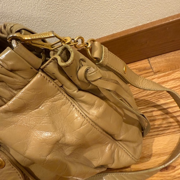 Miu Miu Vitello Lux 2-way shoulder bag - Picture 3 of 14